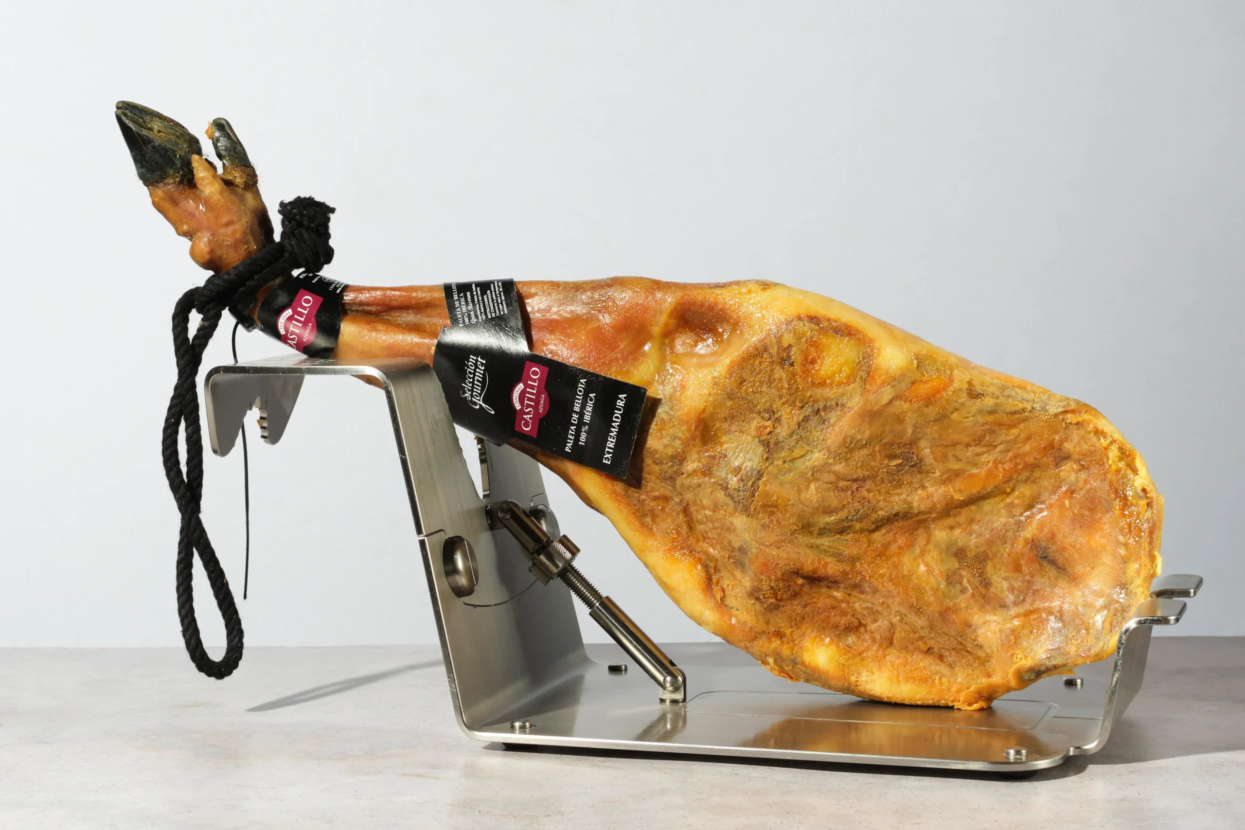 Cómo invertir en jamón ibérico: el nuevo oro gastronómico español